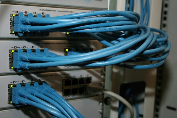 Comment configurer un serveur DHCP pour une gestion efficace des adresses IP?